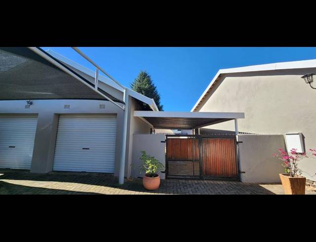 3 BEDROOM HOUSE FOR SALE IN GREENHILLS